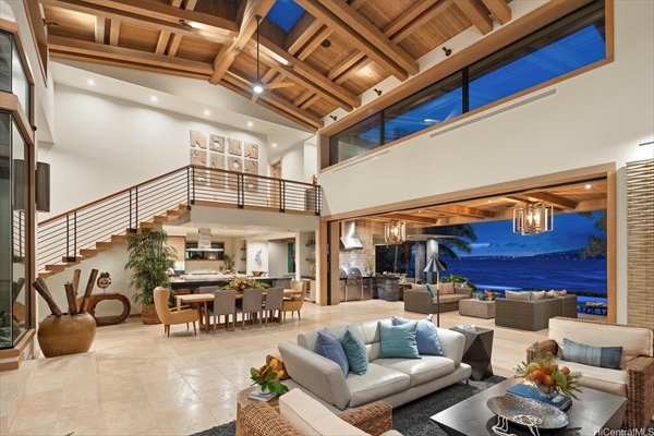 ハワイの別荘売り出し物件】ハワイカイ、ポートロックの大豪邸